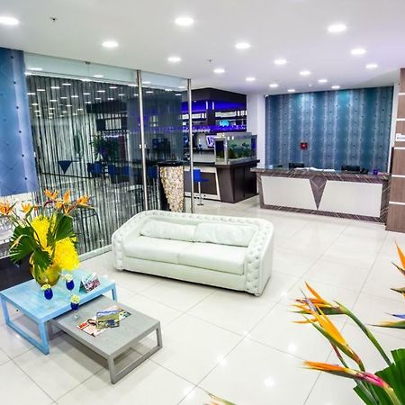 Aw Hotel Plaza Miranda Bogotá Zewnętrze zdjęcie